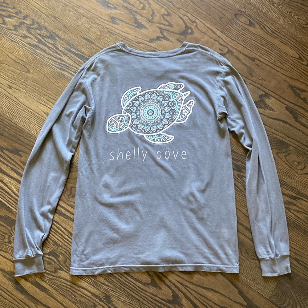 Shelly Cove Gray Long Sleeve